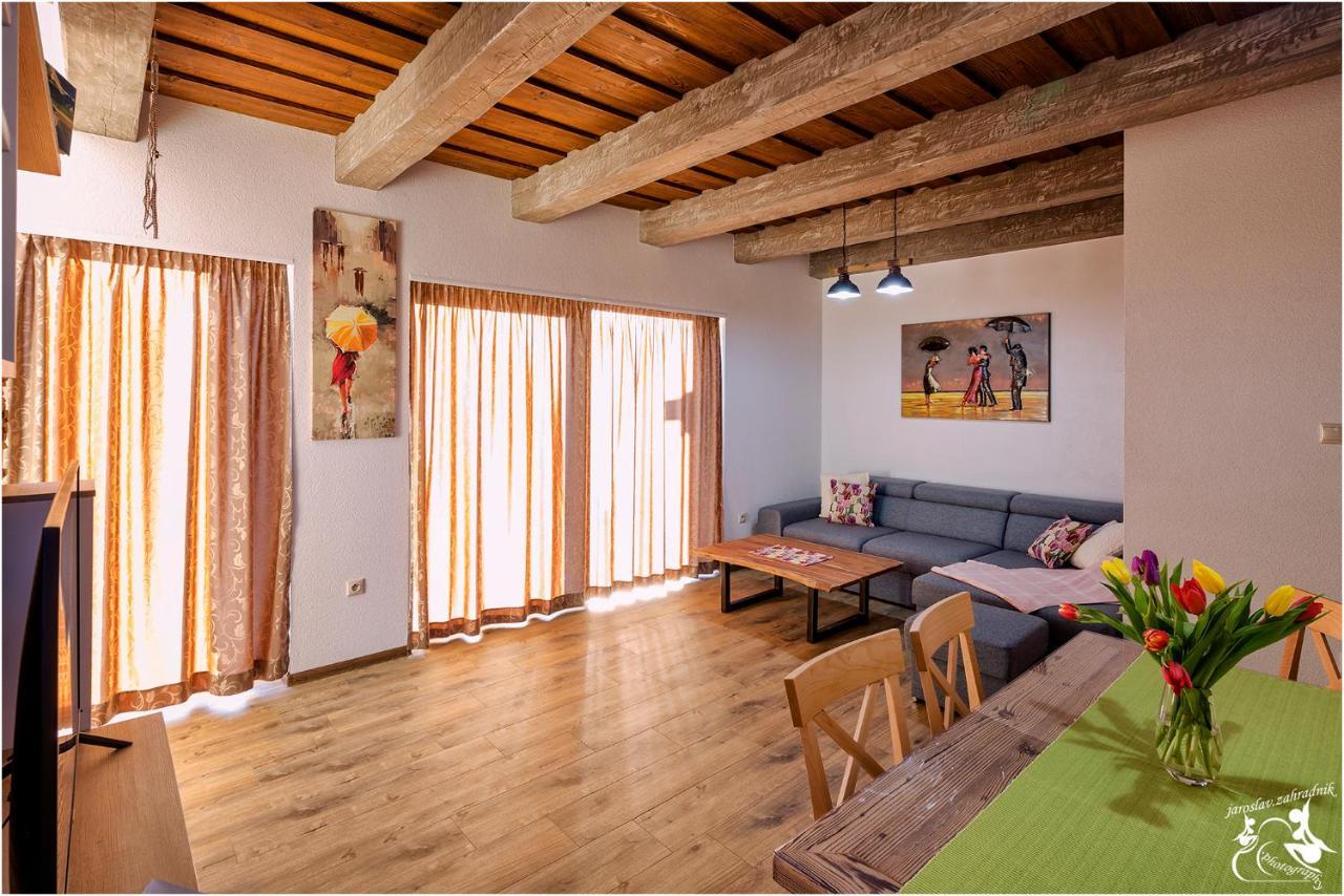 Apartments Pemikas II Liptovsky Mikulas Ngoại thất bức ảnh